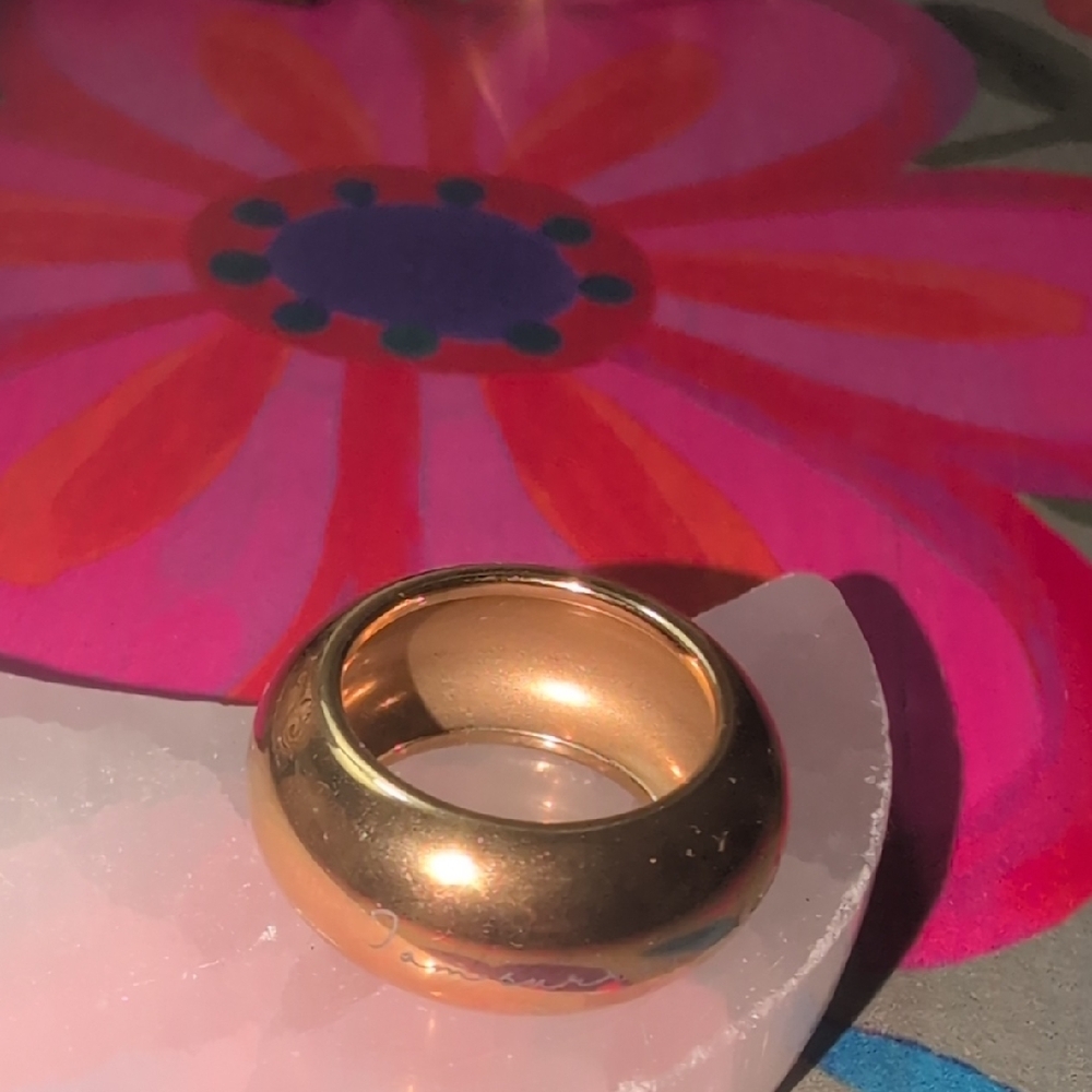 Elegant Gold Band Ring. Aura Ring